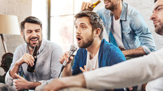 歌が下手な人でも必ず上達できる5つの方法!まずはなぜ歌が下手なのか原因を知ることから始めよう!