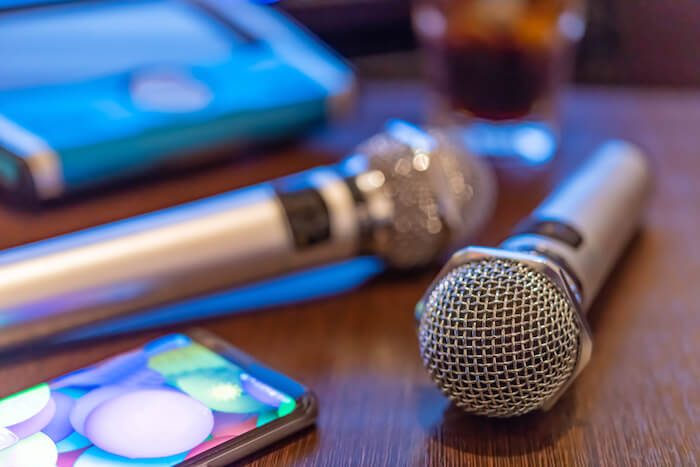 音痴でも歌いやすい曲ベスト10!